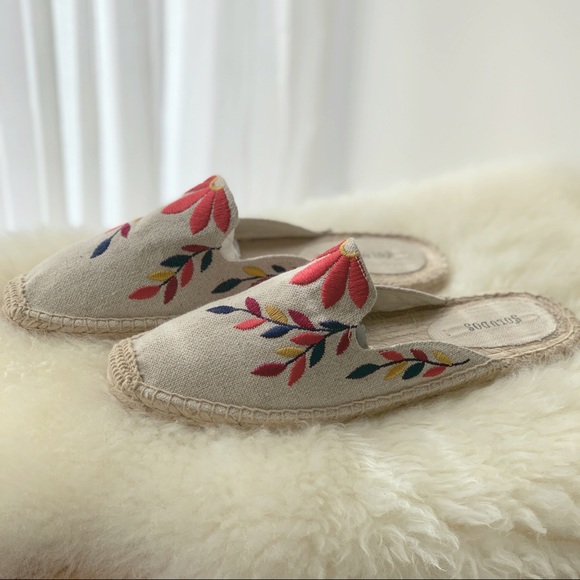 Soludos Shoes - SOLUDOS • Embroidered Floral Mule
